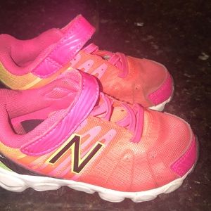 Toddler girl size 7 new balance